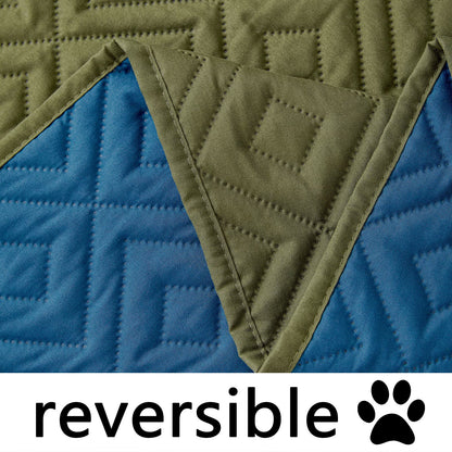 Waterproof Dog Couch Covers, Washable Dog Blankets for Sofa & Bed, Reversible Furniture Protector for Pets (30X70 Inch, Green/Navy)